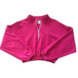 LA apparel fuscia cropped pullover 🩷 US shipping: FREE :) 📦